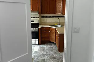 415 72nd St, North Bergen, NJ 07047 - Photo 6