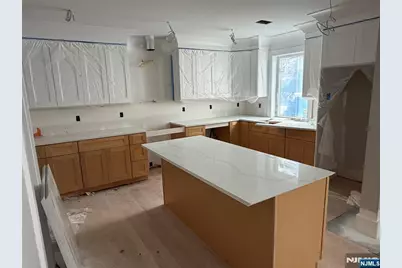 80 Tuttle Street, Wallington, NJ 07057 - Photo 6