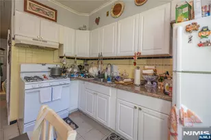 315 Pearsall Ave, Jersey City, NJ 07305 - Photo 22