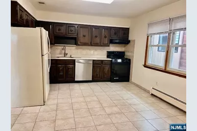 225 6th Street 2 #2, Fairview, NJ 07022 - Photo 4