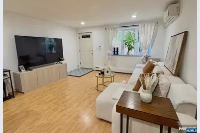 12 Burdett Court 5 #5, Edgewater, NJ 07020 - Photo 2