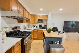 12 Burdett Ct 5, Edgewater, NJ 07020 - Photo 6