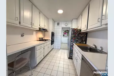 2200 Central Road 8S #8S, Fort Lee, NJ 07024 - Photo 8