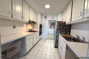 2200 Central Road 8S, Fort Lee, NJ 07024 - Photo 8