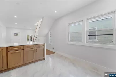 95 Rutherford Place, North Arlington, NJ 07031 - Photo 6