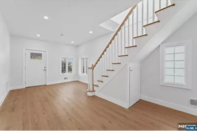 95 Rutherford Place, North Arlington, NJ 07031 - Photo 12
