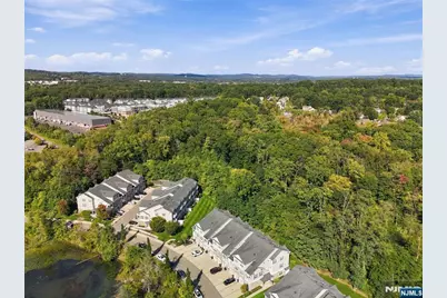 305 Waterview Court, Hanover Township, NJ 07927 - Photo 16