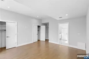 227 McElroy Ave, Fort Lee, NJ 07024 - Photo 22