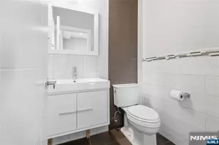 227 McElroy Ave, Fort Lee, NJ 07024 - Photo 30