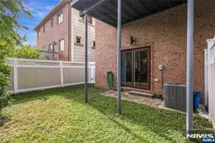227 McElroy Ave, Fort Lee, NJ 07024 - Photo 34