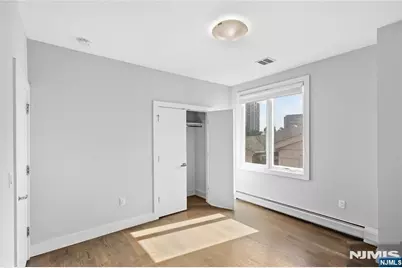 227 McElroy Avenue, Fort Lee, NJ 07024 - Photo 18