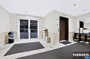2408 Windsor Park Ct, Englewood, NJ 07631 - Photo 20