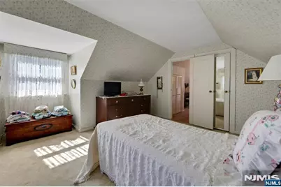 107 Dudley Drive, Bergenfield, NJ 07621 - Photo 18