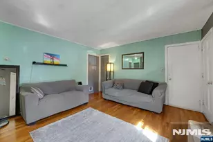 35 Grant St, East Rutherford, NJ 07073 - Photo 16