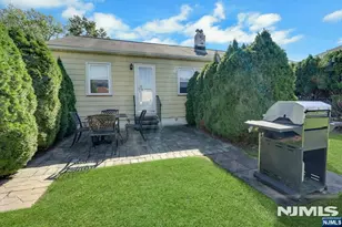 35 Grant St, East Rutherford, NJ 07073 - Photo 22