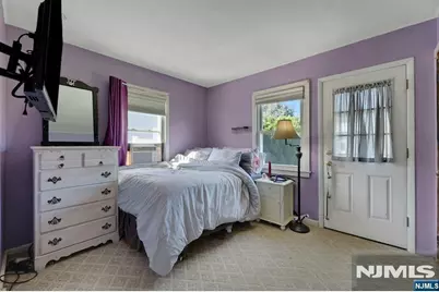 35 Grant Street, East Rutherford, NJ 07073 - Photo 18