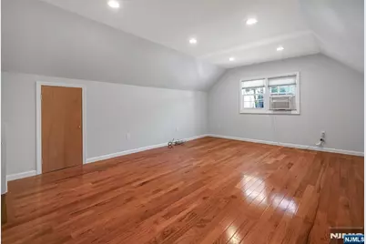 858 Barbara Drive, Teaneck Township, NJ 07666 - Photo 20