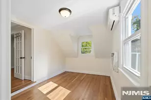 694 Northumberland Rd, Teaneck Township, NJ 07666 - Photo 16