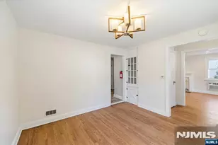 694 Northumberland Rd, Teaneck Township, NJ 07666 - Photo 8