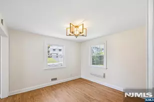 694 Northumberland Rd, Teaneck Township, NJ 07666 - Photo 10