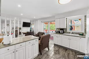 25 Sievers Ln, South Hackensack Township, NJ 07606 - Photo 10