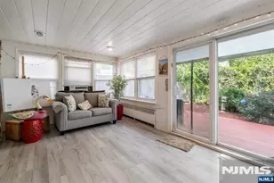 81 Grayson Pl, Teaneck Township, NJ 07666 - Photo 12
