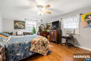 81 Grayson Pl, Teaneck Township, NJ 07666 - Photo 14