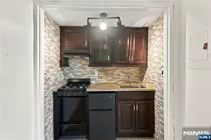 410 Fairview Ave 4J, Fort Lee, NJ 07024 - Photo 8