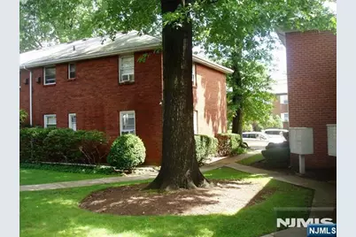 278 Teaneck Road 1-F #1-F, Ridgefield Park, NJ 07660 - Photo 2