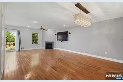 8A Ashley Court 8A #8A, Franklin Township, NJ 08873 - Photo 10