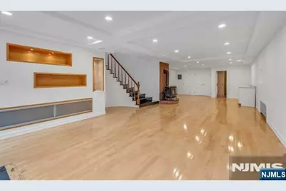 251 Bellemeade Avenue, Fort Lee, NJ 07024 - Photo 30
