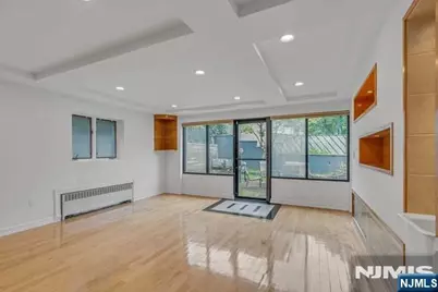 251 Bellemeade Avenue, Fort Lee, NJ 07024 - Photo 36