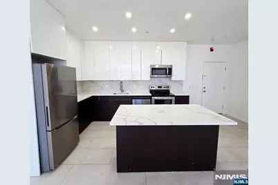 30 Howe Avenue 305 #305, Passaic, NJ 07055 - Photo 4