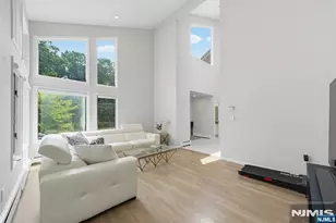 15 Hudson Terrace, Englewood Cliffs, NJ 07632 - Photo 1
