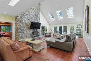 9 Cameron Rd, Saddle River, NJ 07458 - Photo 10