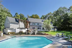 9 Cameron Rd, Saddle River, NJ 07458 - Photo 46