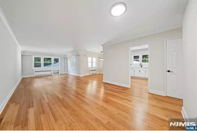 415 Claremont Avenue 1G #1G, Montclair, NJ 07042 - Photo 4