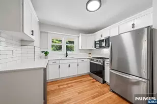 415 Claremont Ave 1G, Montclair, NJ 07042 - Photo 4