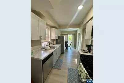 18 Brinkerhoff Street 1st Floor #1st Floor, Ridgefield Park, NJ 07660 - Photo 6