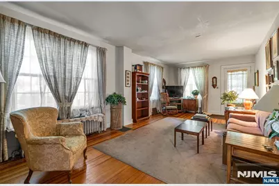 32 Mulder Lane, Midland Park, NJ 07432 - Photo 8