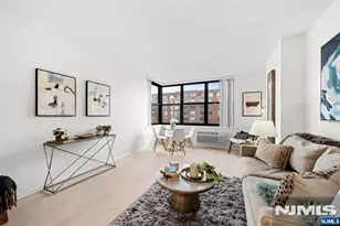 2 Constitution Ct 1008, Hoboken, NJ 07030 - Photo 2