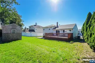16-35 Raymond St, Fair Lawn, NJ 07410 - Photo 22