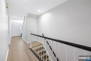 300 Gorge 8, Cliffside Park, NJ 07010 - Photo 16
