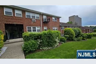 1628 Valley Street 2C #2C, Fort Lee, NJ 07024 - Photo 8