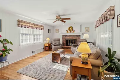 27 Salem Drive, Hanover Township, NJ 07981 - Photo 8