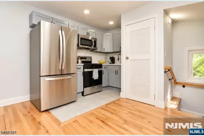 189 Summit Cross, Rutherford, NJ 07070 - Photo 12