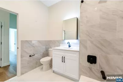 51 Queen Anne Road 302 #302, Bogota, NJ 07603 - Photo 6