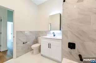 51 Queen Anne Road 302, Bogota, NJ 07603 - Photo 6