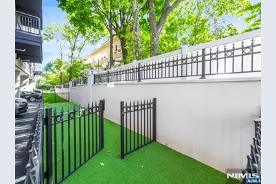 51 Queen Anne Road 302 #302, Bogota, NJ 07603 - Photo 14