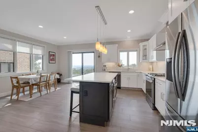 469 9th Street A #A, Palisades Park, NJ 07650 - Photo 8
